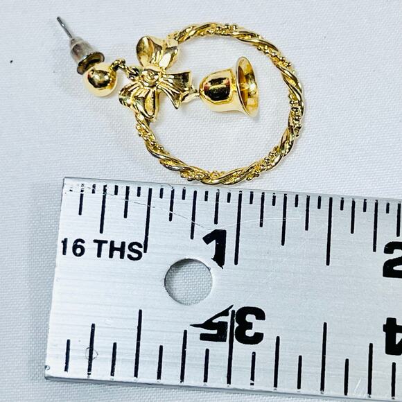 Vintage Avon Jingle Bell Hoop Gold Tone Earrings Christmas Jewelry 1992 - Picture 5 of 5